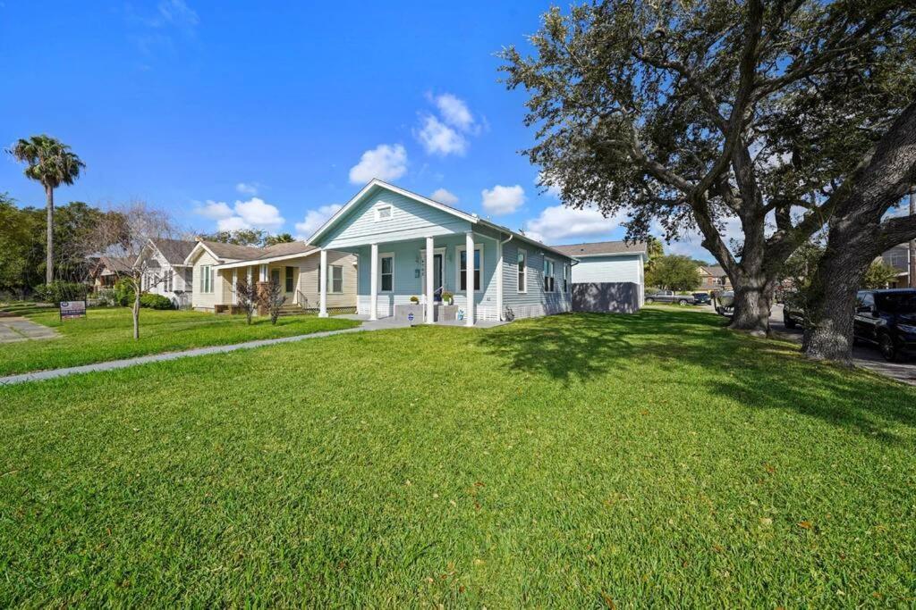 Luxury Designer Villa By The Beach Bright Beautiful Brand New Galveston Buitenkant foto