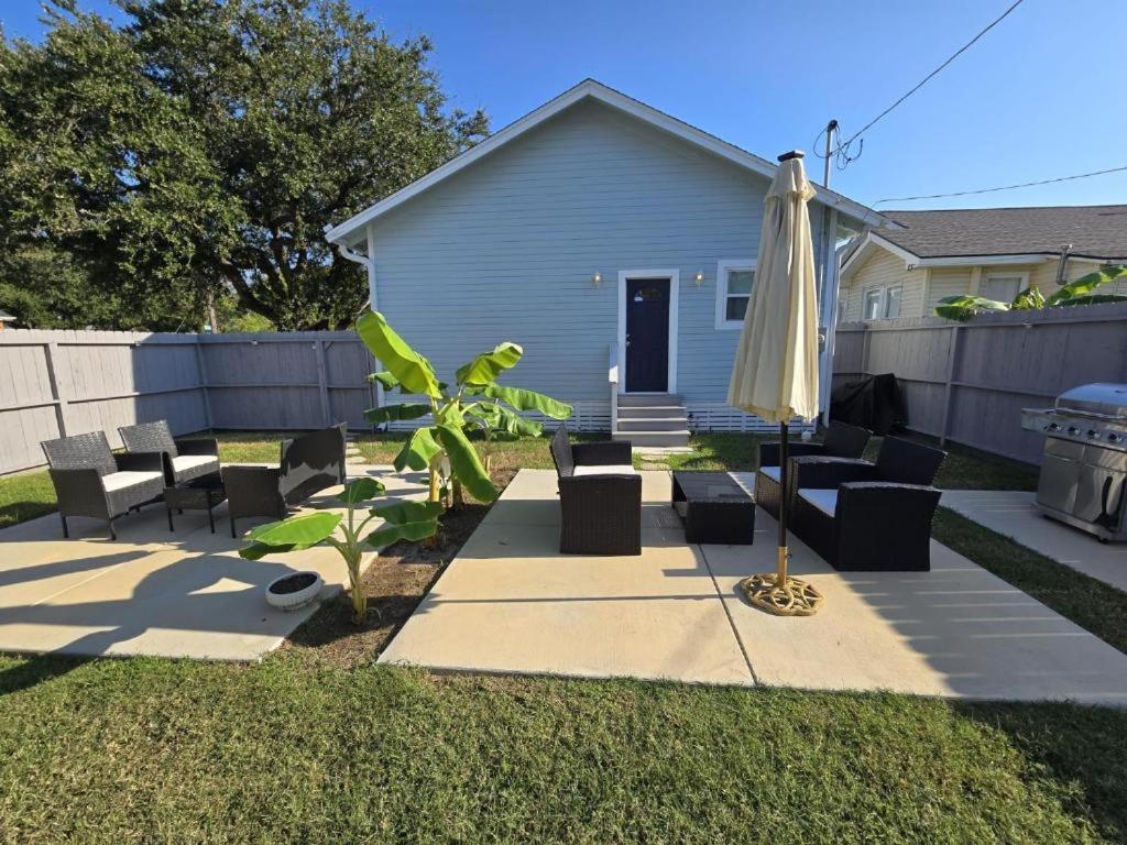 Luxury Designer Villa By The Beach Bright Beautiful Brand New Galveston Buitenkant foto