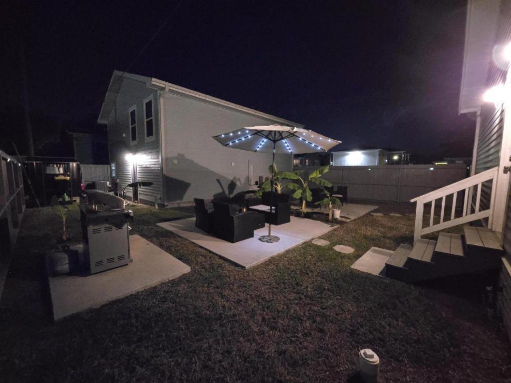 Luxury Designer Villa By The Beach Bright Beautiful Brand New Galveston Buitenkant foto